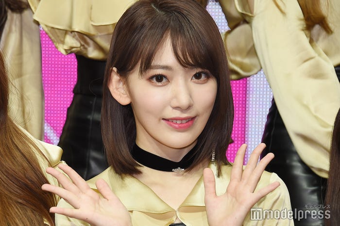 茶髪の宮脇咲良 (C)モデルプレス