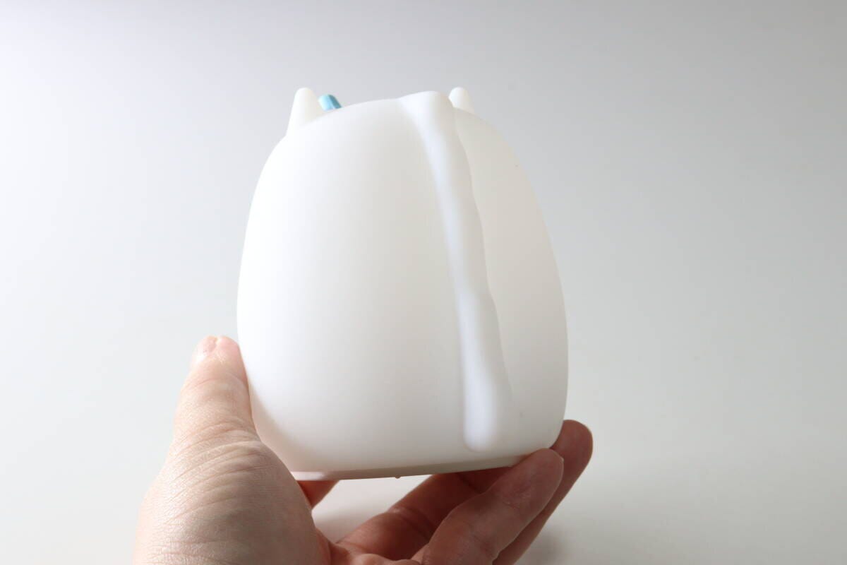 ダイソー　センサーライト（ユニコーン）　デザイン　背中