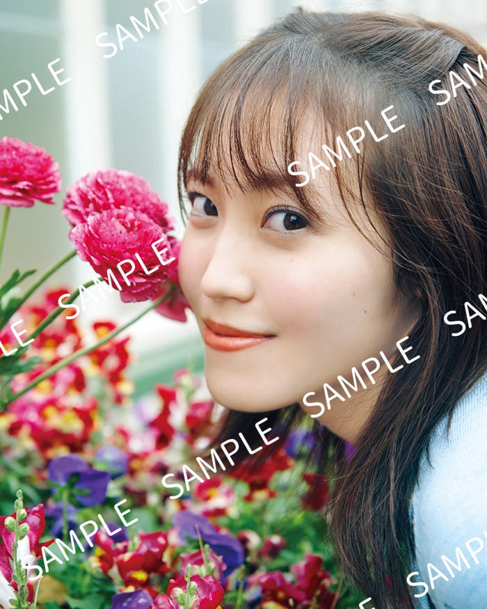 松田里奈1st写真集「まつりの時間」特典ポストカード:コーチャンフォー 撮影/北浦敦子