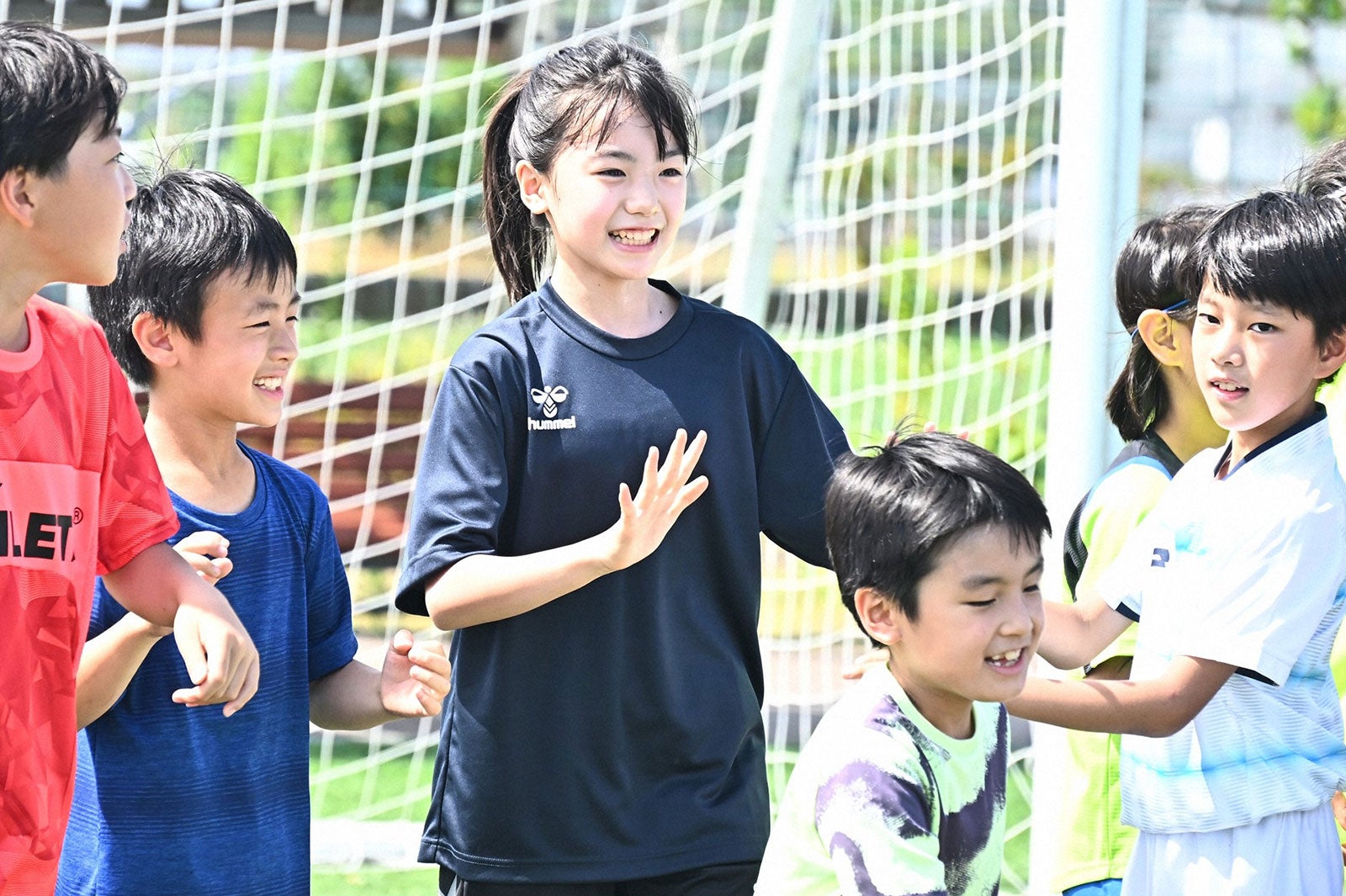 （中央）稲垣来泉／「オールドルーキー」第3話より（C）TBS