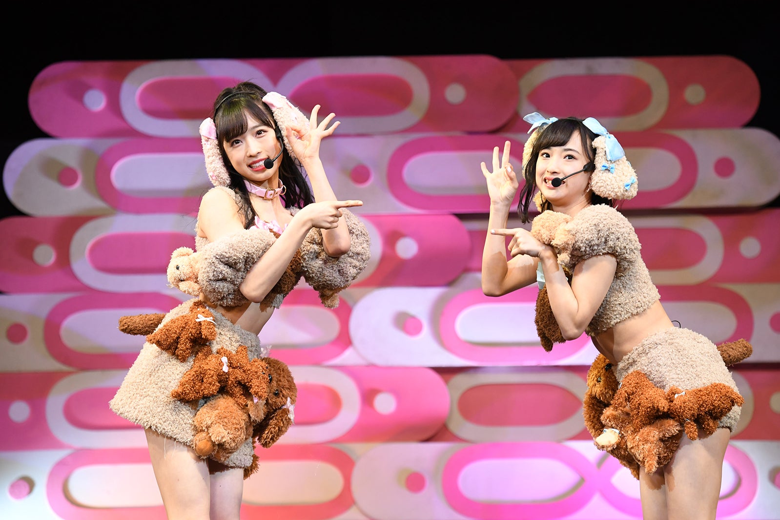 AKB48／4月14日夜公演の様子（C）AKS