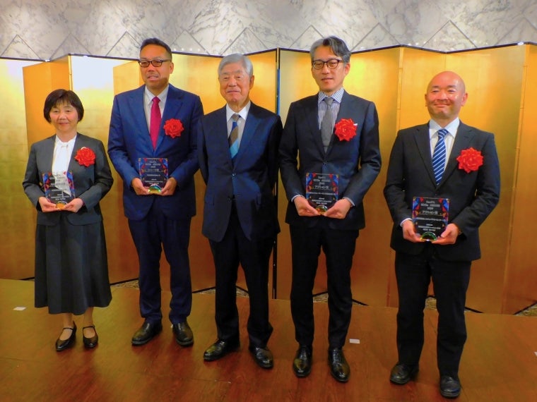 関西ファッション連合「SDGsアワード2026」 三起商行が2冠