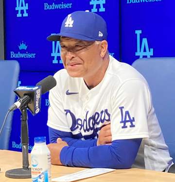 ロバーツ監督 大谷翔平の復帰時期は「まだ分からない」球場に来ていた？米記者の目撃情報で笑顔のやり取り「いたの？私は見てないよ笑」