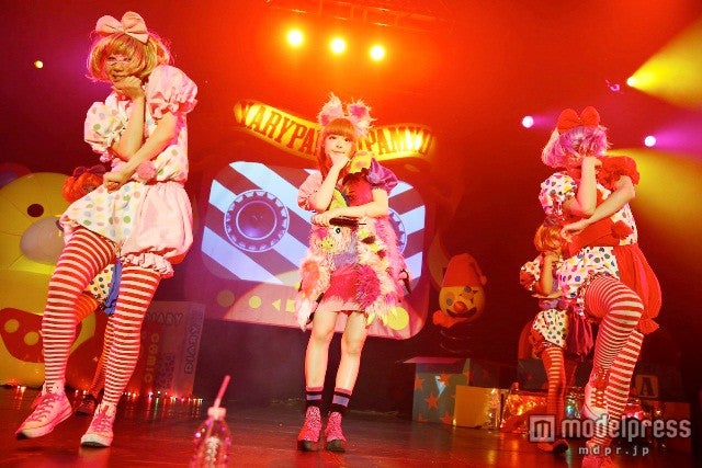 きゃりーぱみゅぱみゅ／photo by AKI ISHII