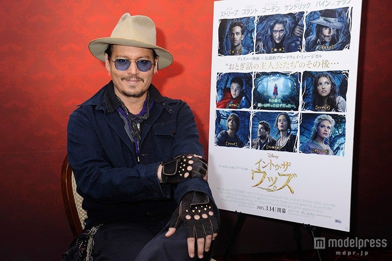 ディズニー×ジョニー・デップ、日本限定映像解禁　美声＆迫力の遠吠え披露