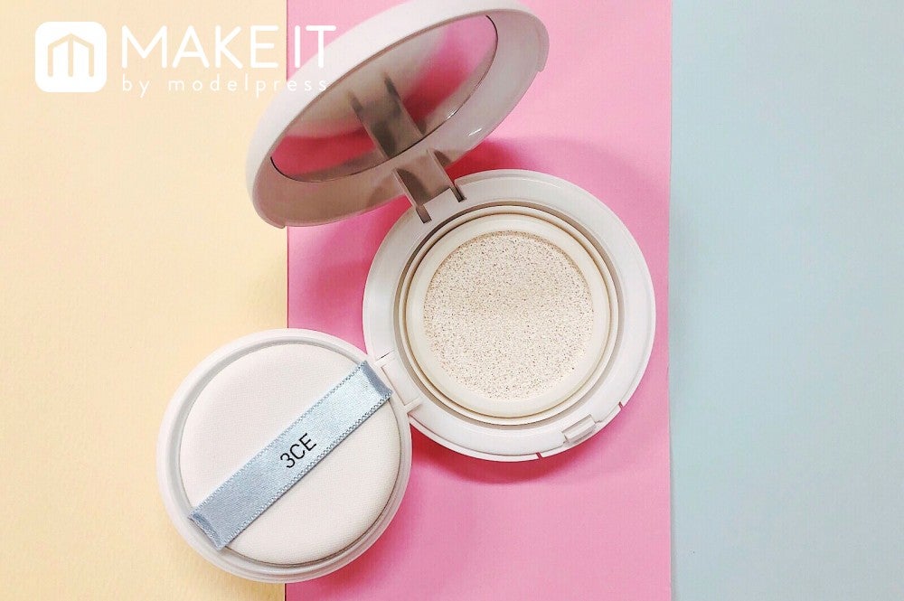 ３CE（スリーシーイー）「ホワイトミルククッション」 (C)メイクイット
