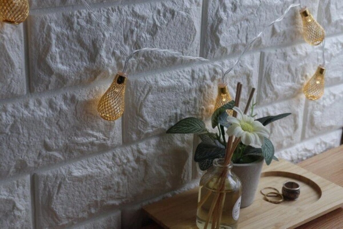 ダイソー　ガーランドライト（10LED、ドロップ、USBタイプ）　使用例