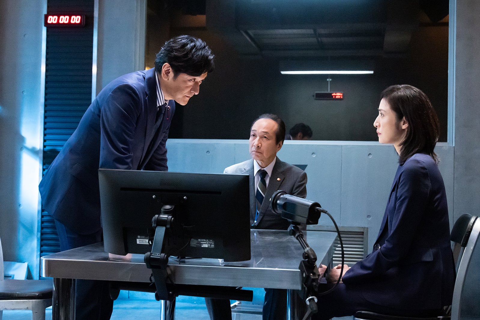 天海祐希、石丸幹二と対決 大幅改稿・再撮影経て進化した劇場版「緊急取調室」予告＆場面写真初解禁