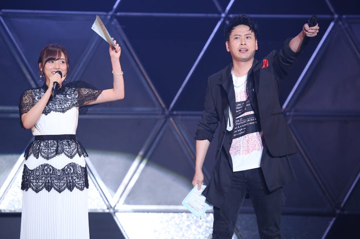 MCを務めた新内眞衣、山下健二郎(画像提供:ニッポン放送)