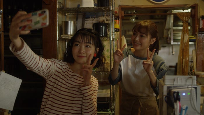 小川紗良、内田理央(提供写真)