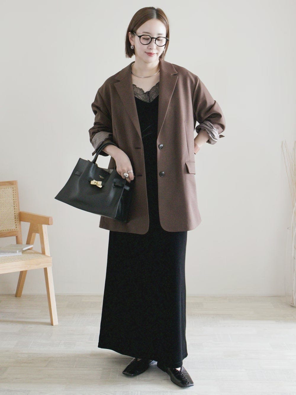 【OKコーデ】ゆったり着られるサイズ感を、カジュアルダウンする感覚で 出典:WEAR