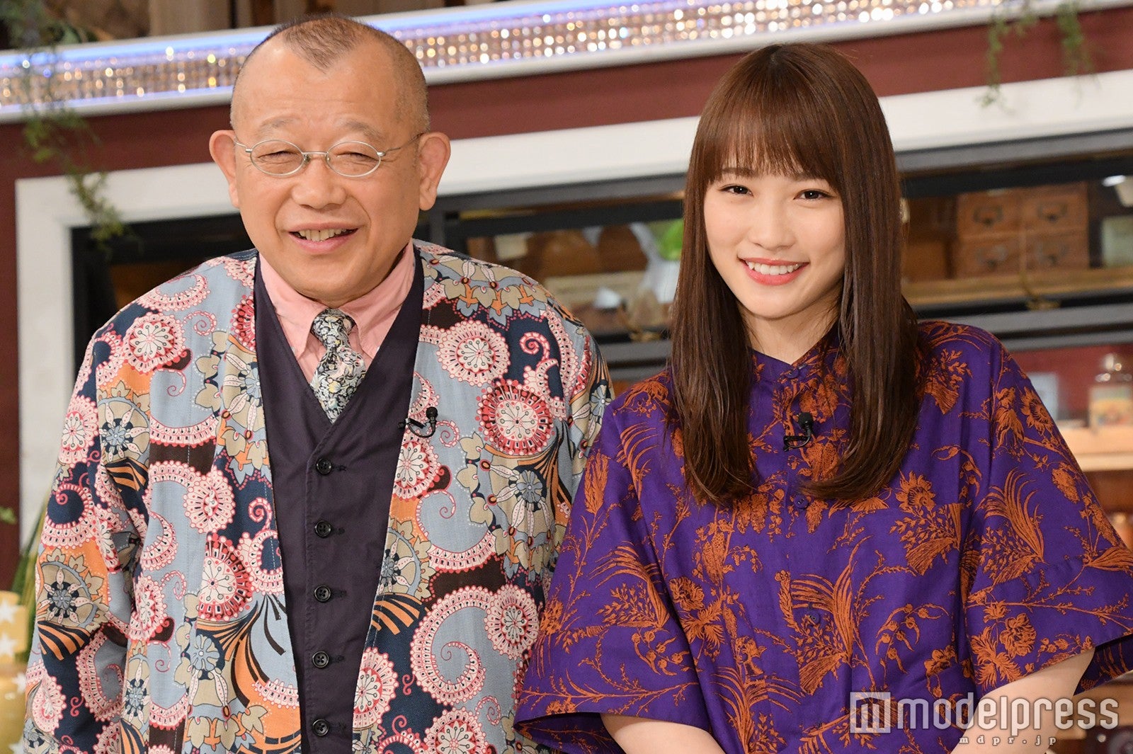 笑福亭鶴瓶、川栄李奈（C）モデルプレス