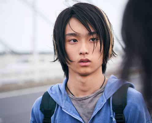 “期待の新人俳優”・奥平大兼、銀幕デビュー作で「第30回日本映画批評家大賞」新人男優賞を受賞