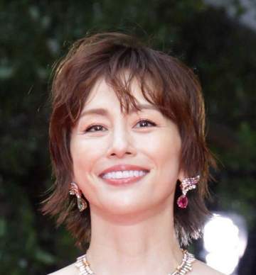 「お元気そうでよかった」「麗しい」米倉涼子 ベルリンでの「Michael」ワールドプレミアに登場「ああぁ～美し過ぎる」