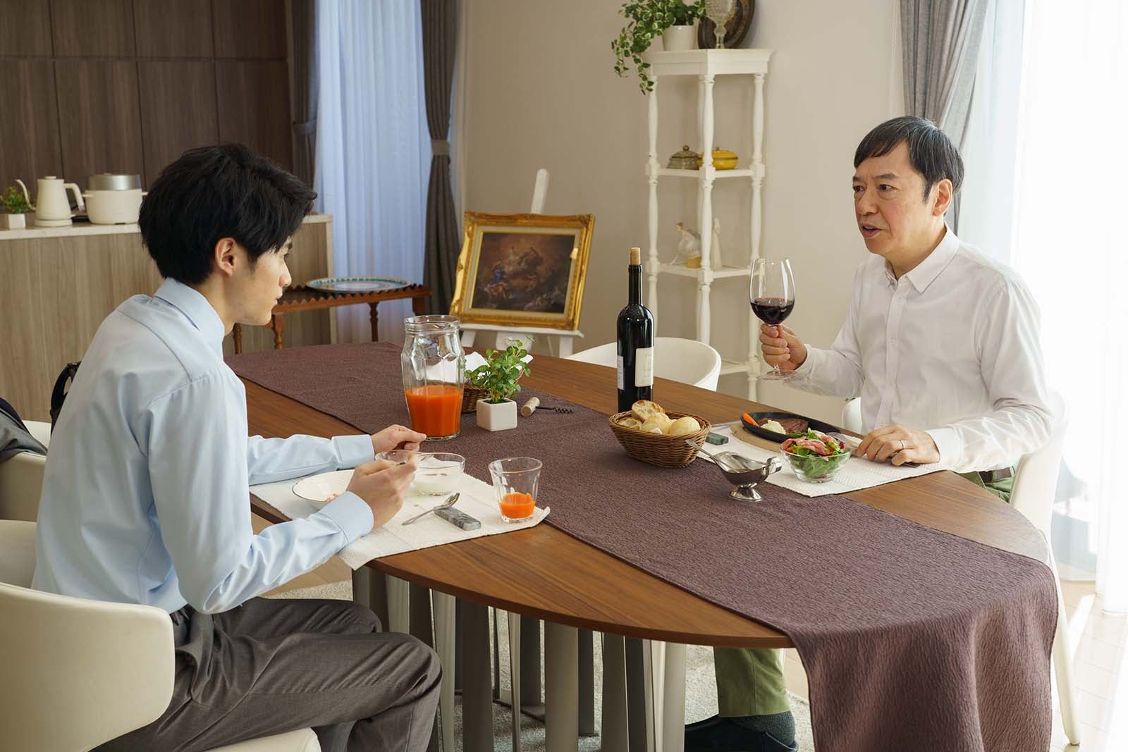 鈴鹿央士、板尾創路（C）東海テレビ