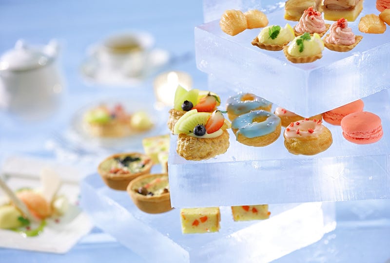 星野リゾート トマム「氷のアフタヌーンティー」氷の特別席でバレンタインを