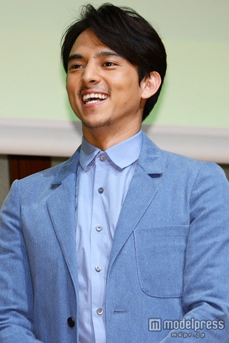 満島真之介
