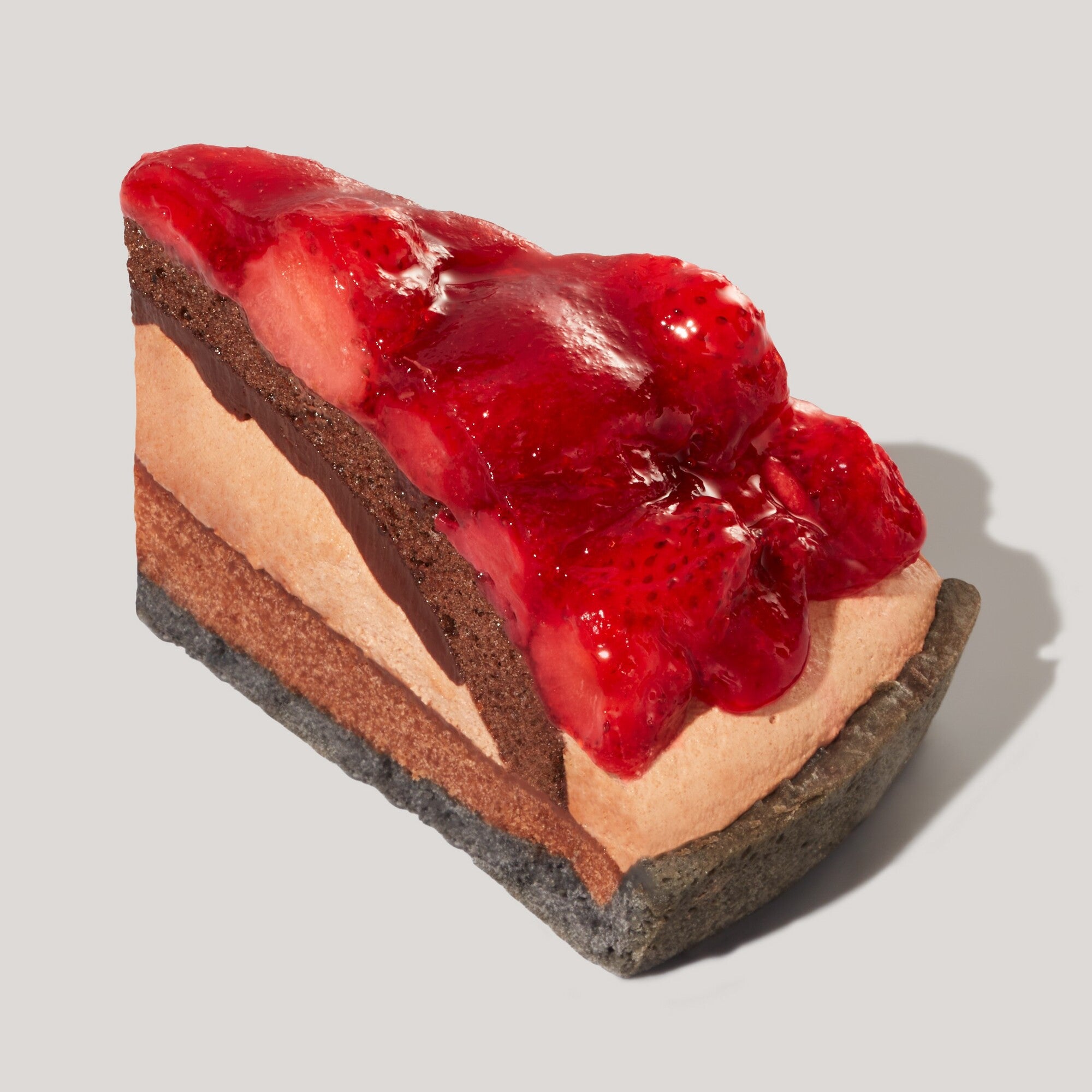 ストロベリー＆チョコレートタルト（提供写真）