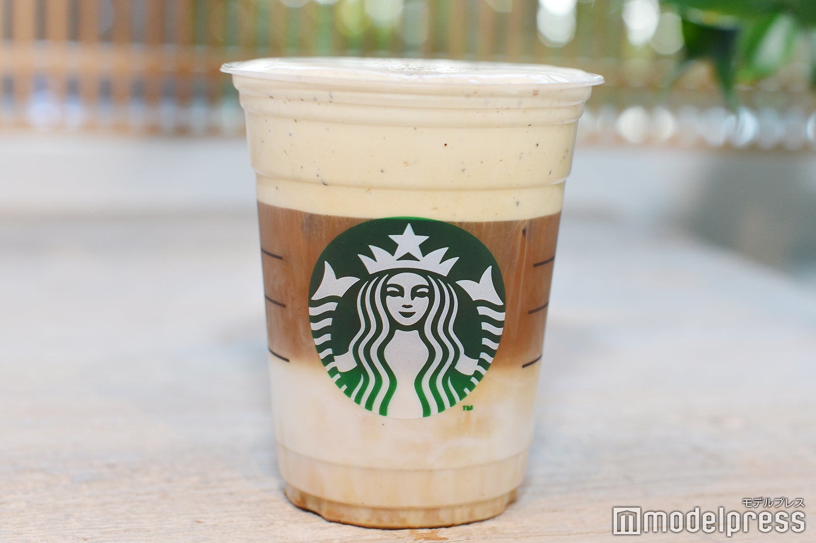 3つの層も美しい「TOKYO ロースト ムース フォーム ラテ」 （C）モデルプレス