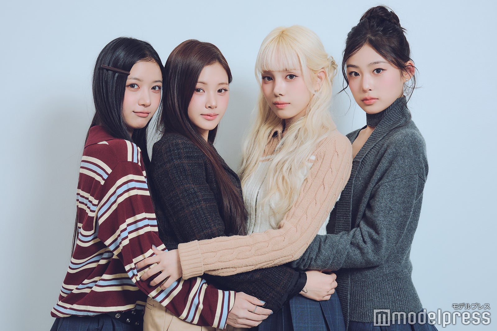 Baby DONT Cry（左から）クミ、イヒョン、ミア、ベニ（C）モデルプレス