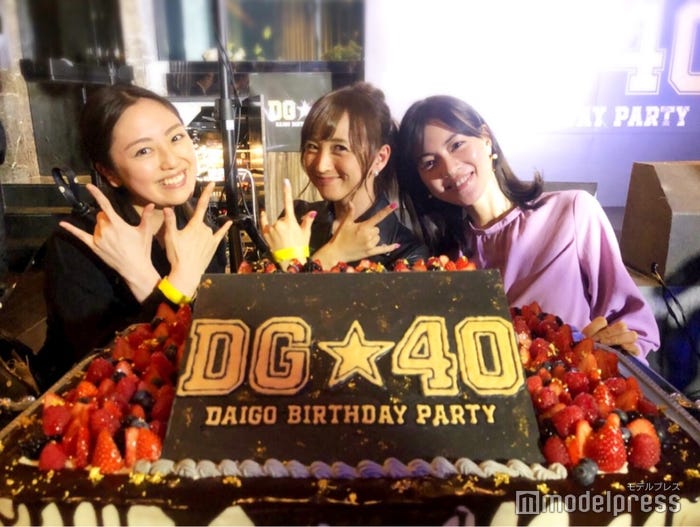 DAIGO誕生日会に出席した(左から)沢井美優、小松彩夏、安座間美優/小松彩夏オフィシャルブログ(Ameba)より