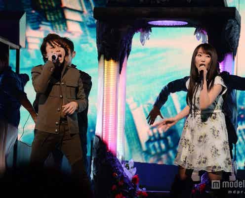 T.M.Revolution、水樹奈々が熱唱、圧巻の光とCG演出でスペシャルコラボ再び<紅白リハ初日>