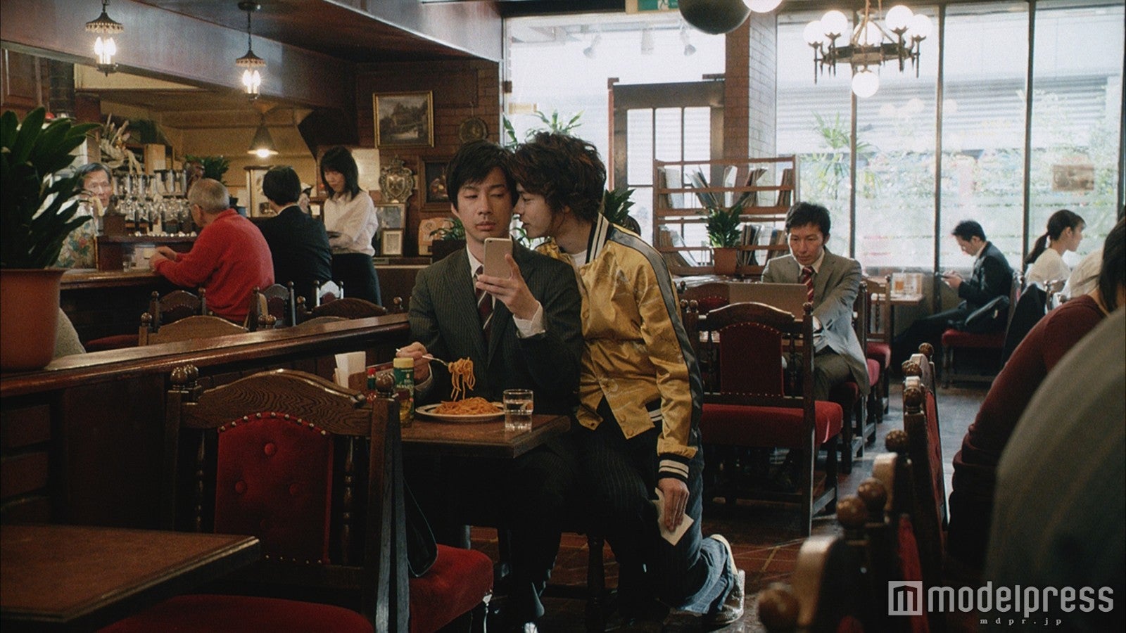 菅田将暉／オトコのヘアサロン-ケチャップ」篇より