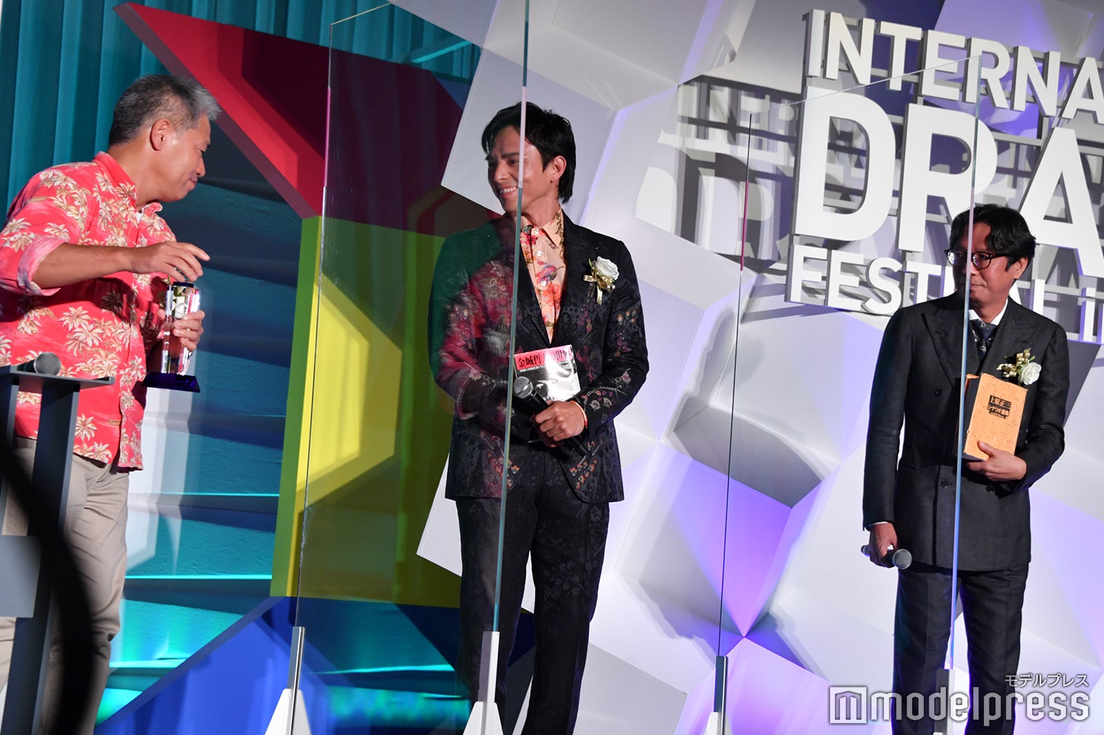 満島真之介と『ふたりのウルトラマン』制作陣 （C）モデルプレス