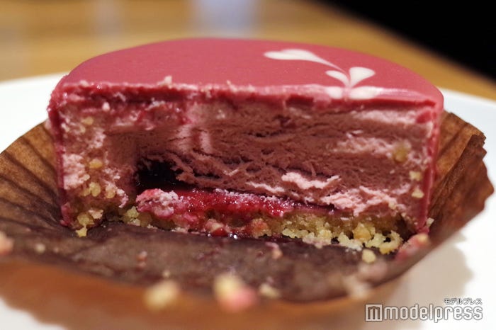 ルビーチョコレートケーキ(C)モデルプレス