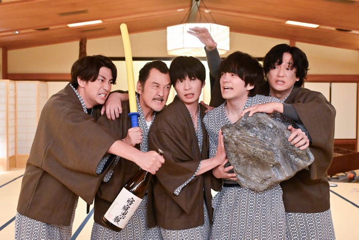 三浦翔平、吉田鋼太郎、田中圭、林遣都、井浦新「おっさんずラブ-リターンズ-」第5話(C)テレビ朝日