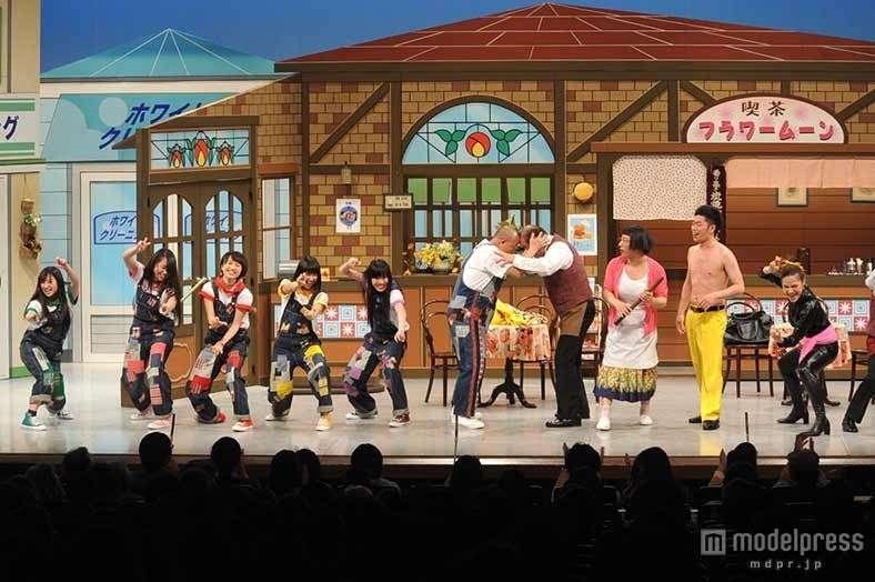 ももいろクローバーZ、笑福亭鶴瓶ら（C）関西テレビ