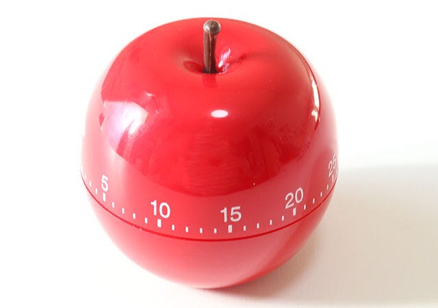 ダイソーのアナログキッチンタイマー（リンゴ）のビジュアル