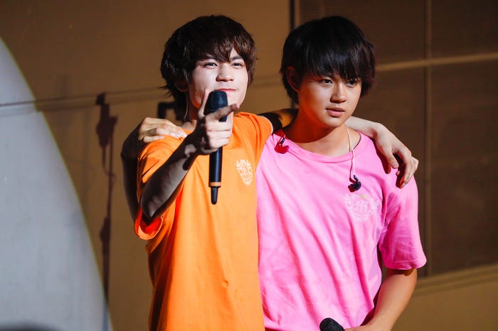 板垣瑞生、佐野勇斗 (Photo by 笹森 健一)
