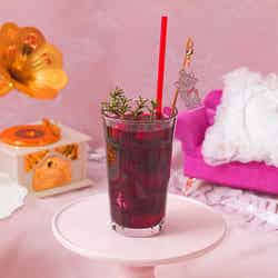 <ベルリオーズ>グレープジュース税込990円(C)Disney