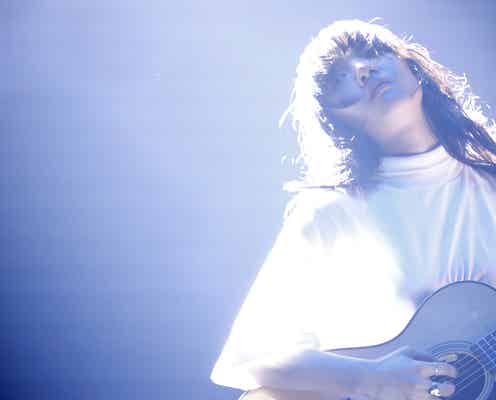 あいみょん「君はロックを聴かない」「マリーゴールド」代表曲連発<全8曲セットリスト/J-WAVE LIIVE>
