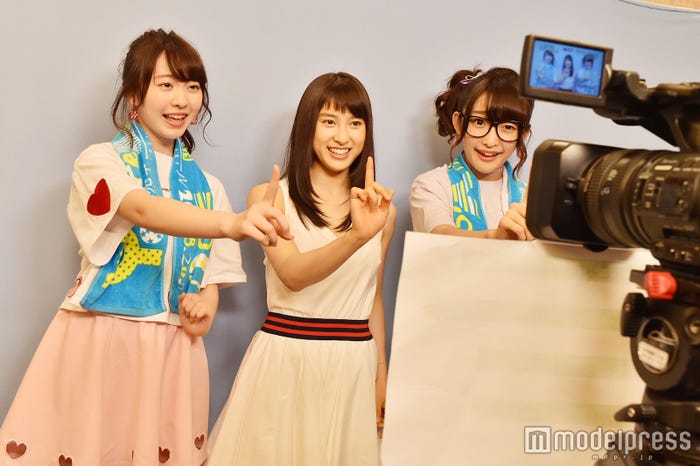 土屋太鳳 with まこみな(C)モデルプレス