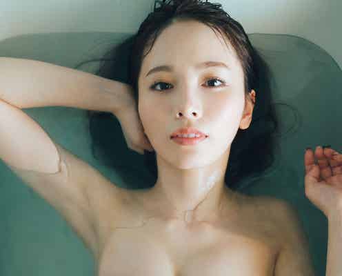 「オオカミちゃん」出演話題・西村歩乃果、ふんわり美バストで色気溢れる