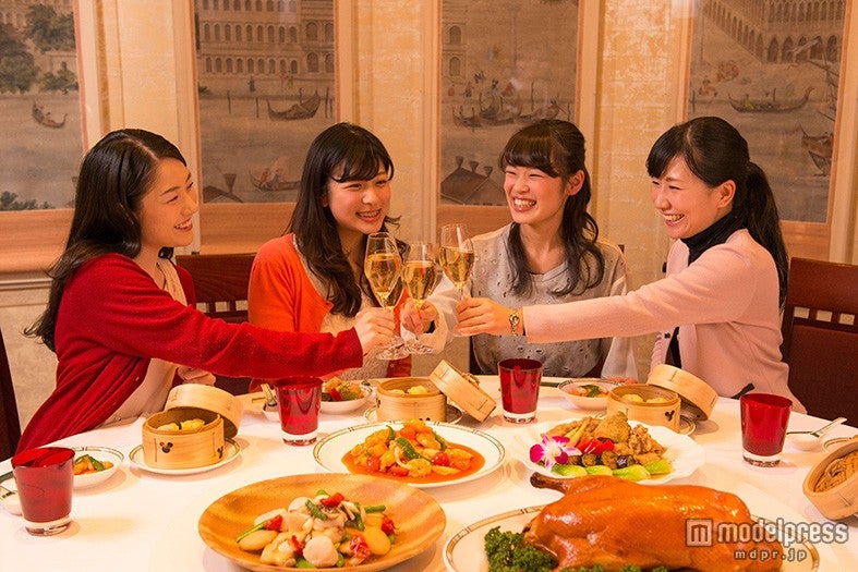 「シルクロードガーデン」個室利用イメージ／（C）Disney