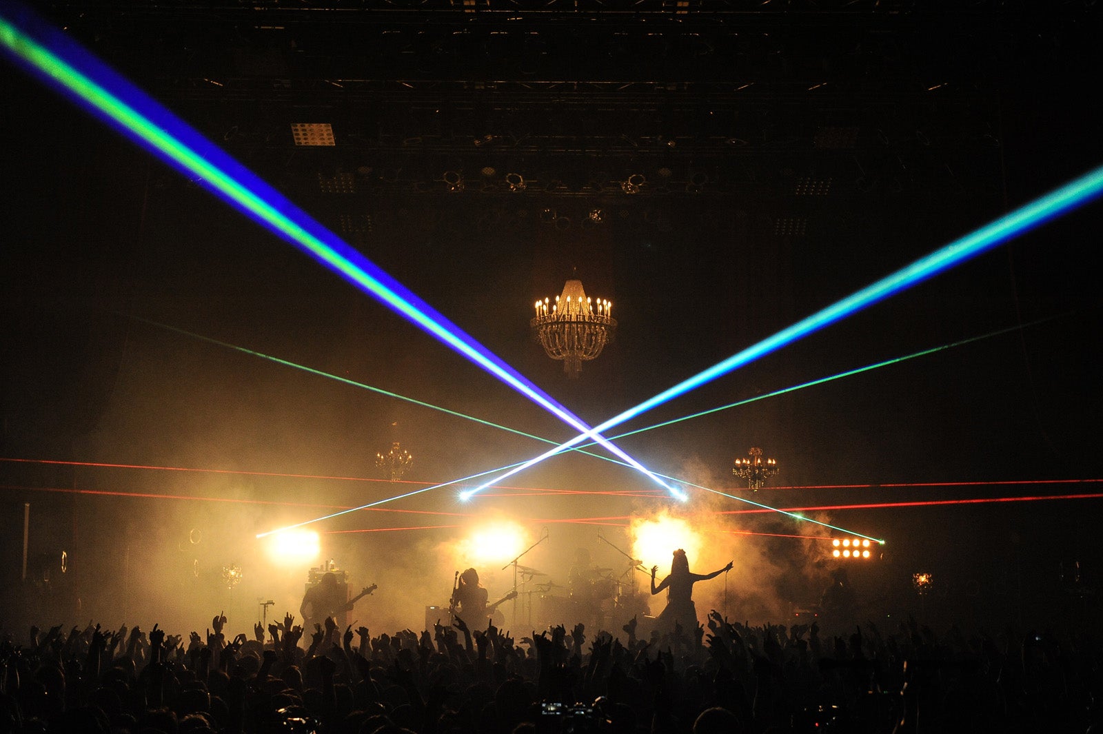 BAND-MAID／写真：MASANORI FUJIKAWA