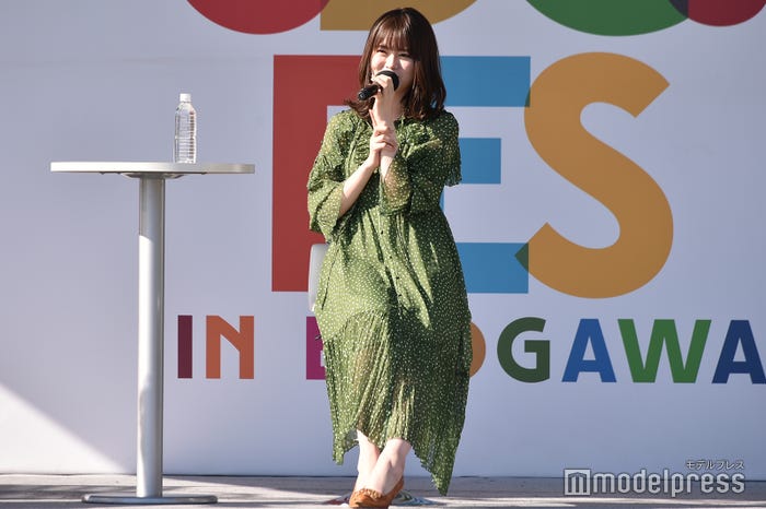 山崎怜奈 (C)モデルプレス