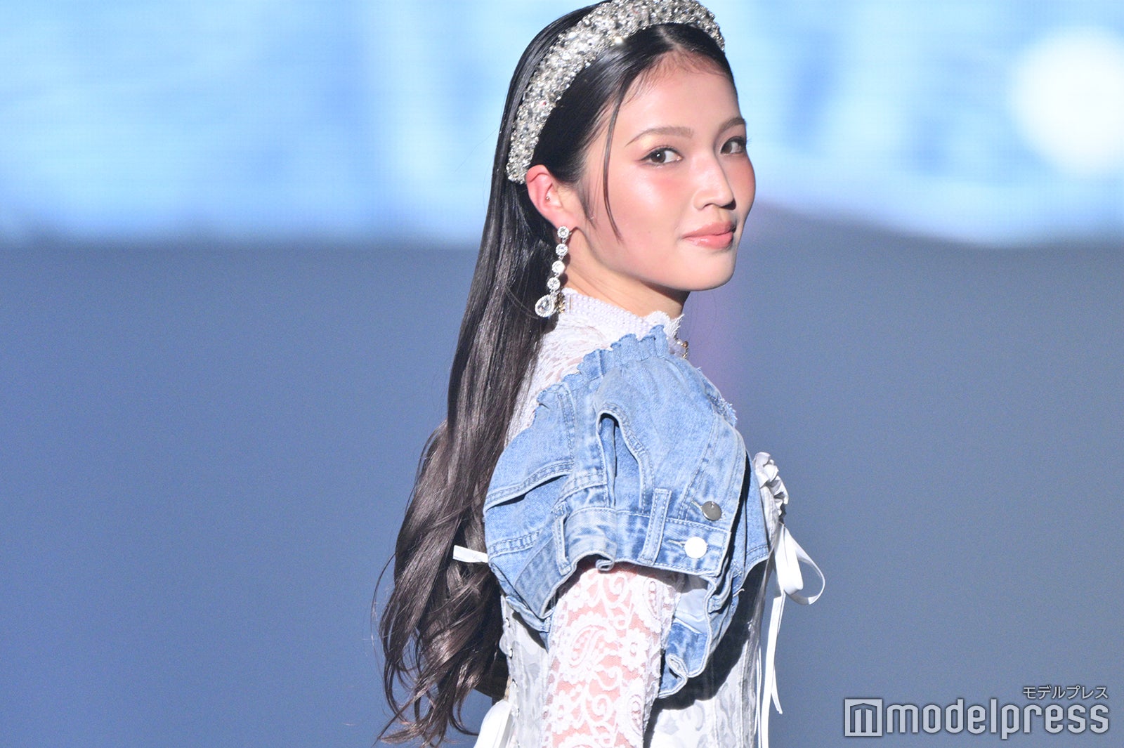 （C）モデルプレス