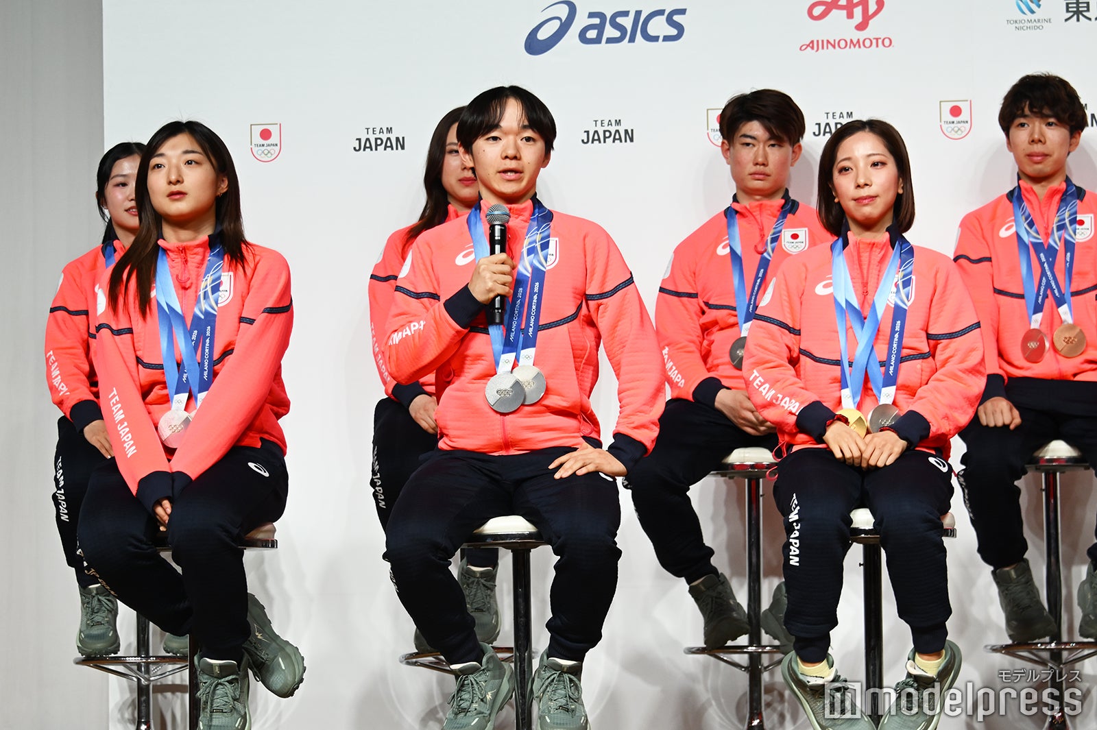 「第25回オリンピック冬季競技大会 TEAM JAPAN 帰国時記者会見」に出席した選手たち（C）モデルプレス