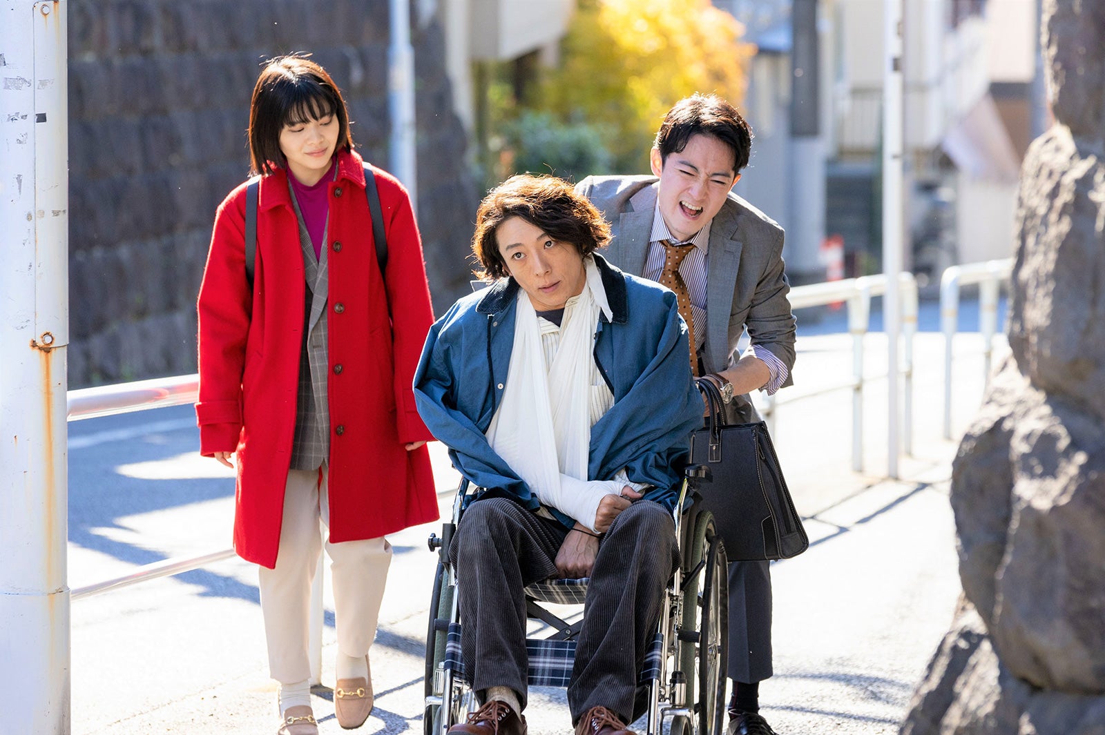 岸井ゆきの、高橋一生、濱正悟「恋せぬふたり」第4話より（C）NHK