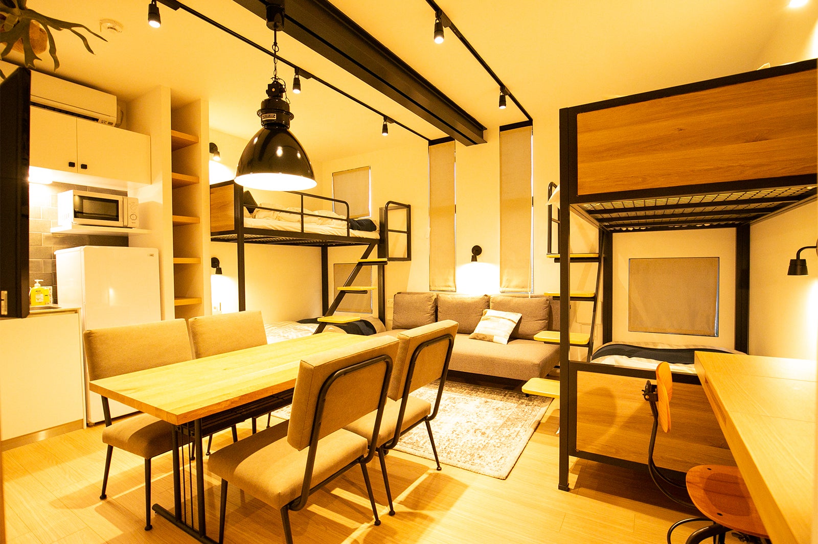 ルーム／画像提供：SANTAVEL