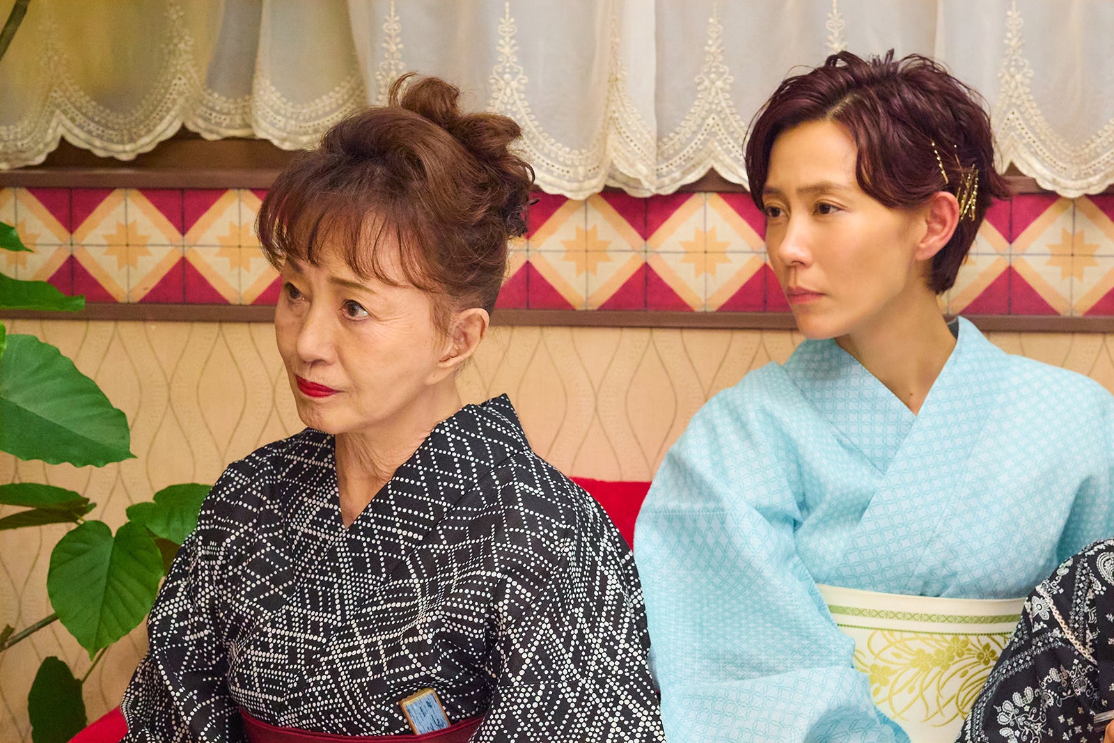 加賀まりこ、木村佳乃「南くんが恋人！？ 」第6話より（C）テレビ朝日