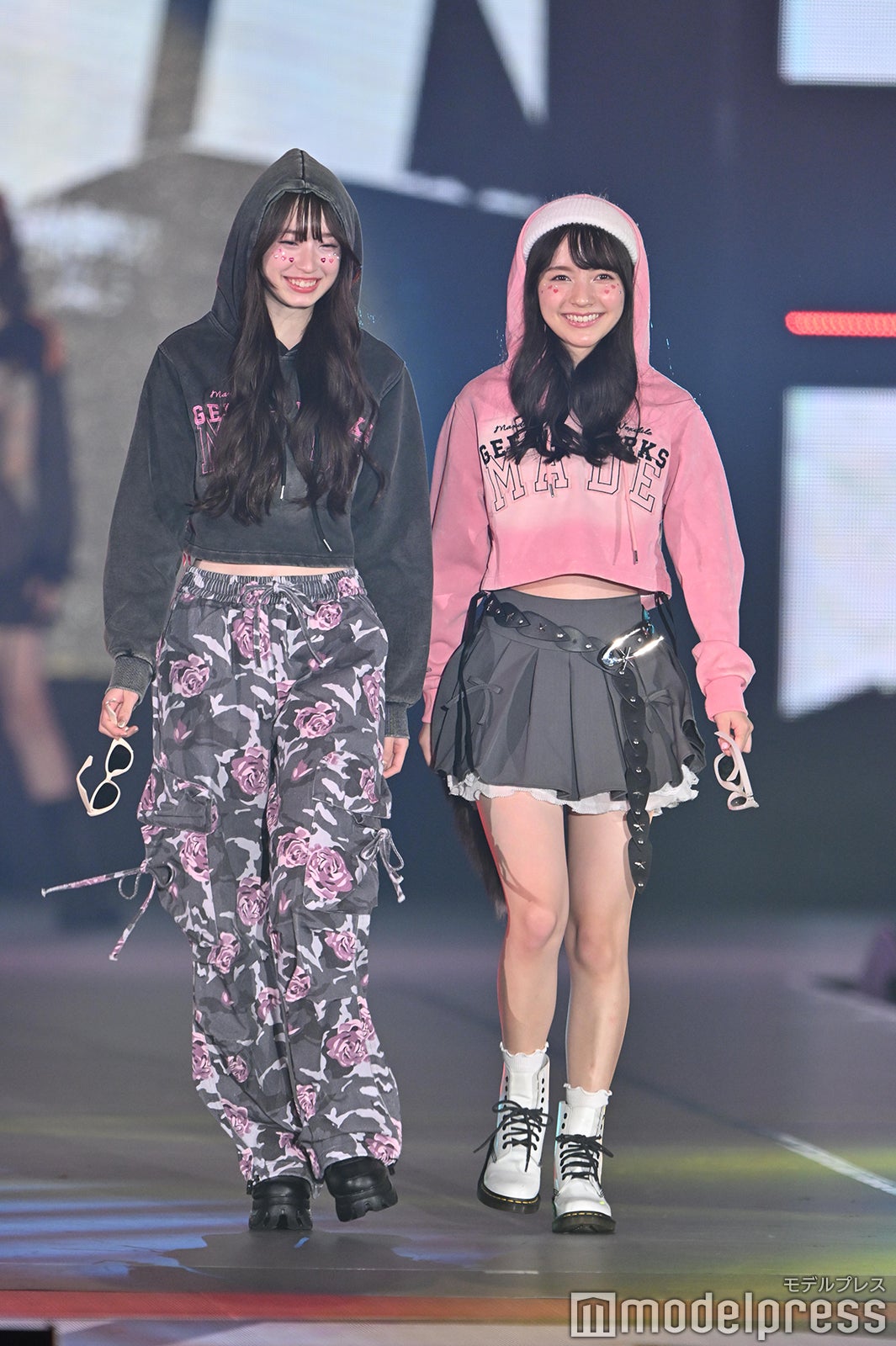 葛西杏也菜、河村ここあ「Seventeen」ステージ（C）モデルプレス