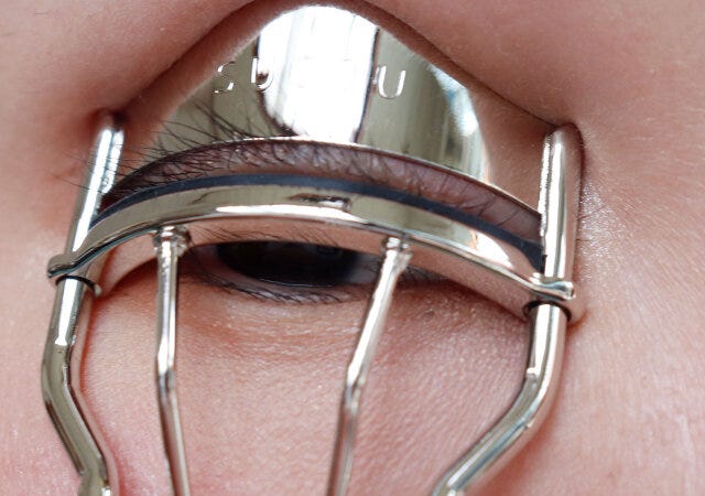 SUQQU　アイラッシュ　カーラー