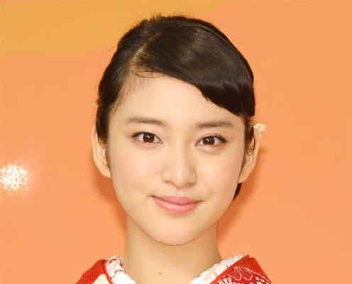 武井咲、晴れ着姿で1年振り返る「色っぽくなりたい」