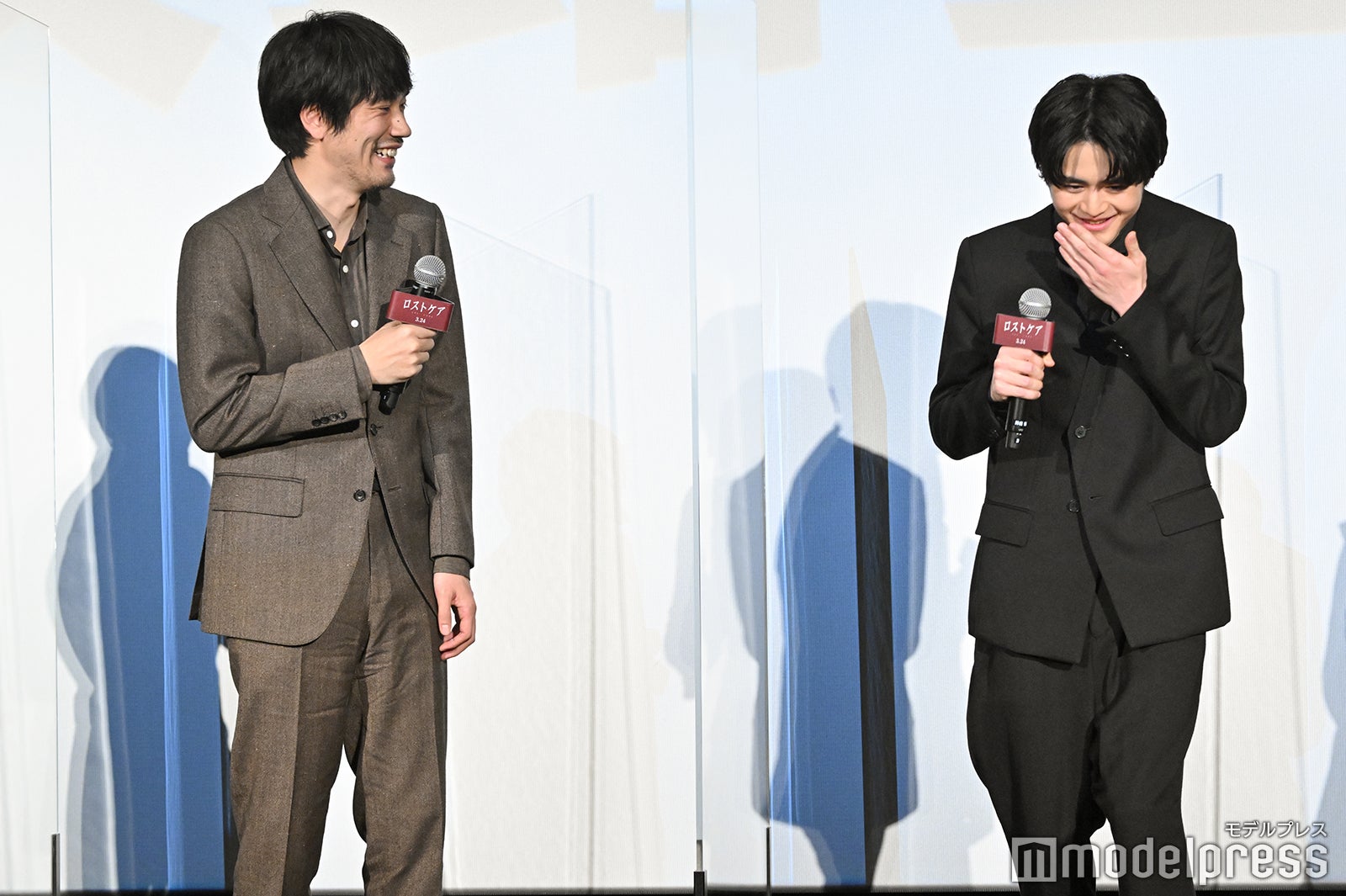 松山ケンイチ、鈴鹿央士 （C）モデルプレス