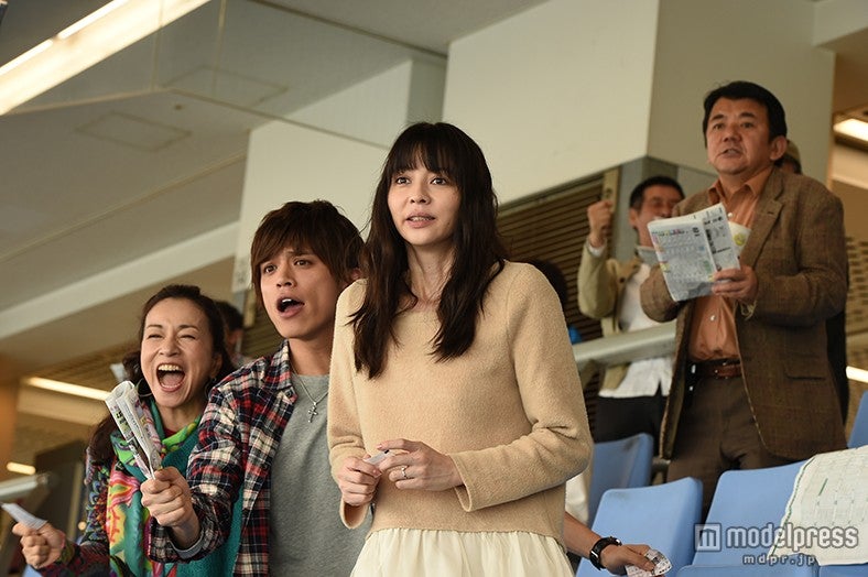 ドラマ『結婚式の前日に』第2話より（C）TBS